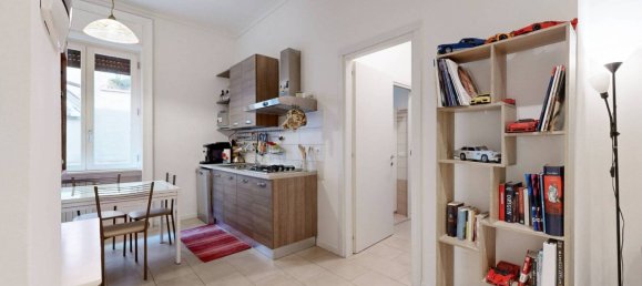1 bedroom Apartment in Milan, Italy No. 327559 3
