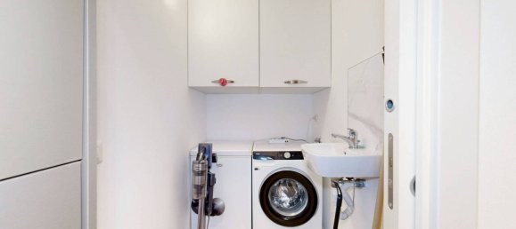 1 bedroom Apartment in Milan, Italy No. 327559 8