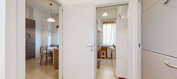 1 bedroom Apartment in Milan, Italy No. 327559 4