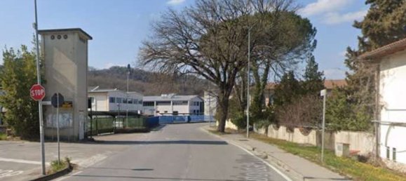 مستودع في Barberino Tavarnelle, Italy 1013متر مربع رقم 340791 9