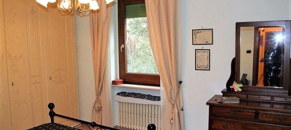 7 rooms Apartment in Orvieto, Italy No. 47354 8