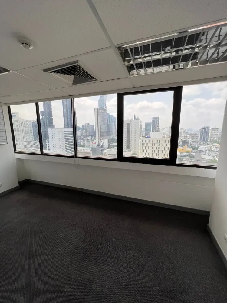  Office in Bang Rak, Thailand No. 70384