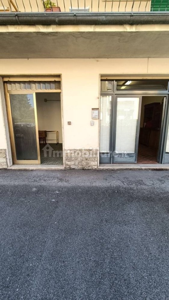 Imóvel comercial de 3 divisões em Florence, Italy N.º 374548