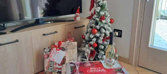 2 Schlafzimmer Wohnung in Parzanica, Italy, Nr. 380875 9