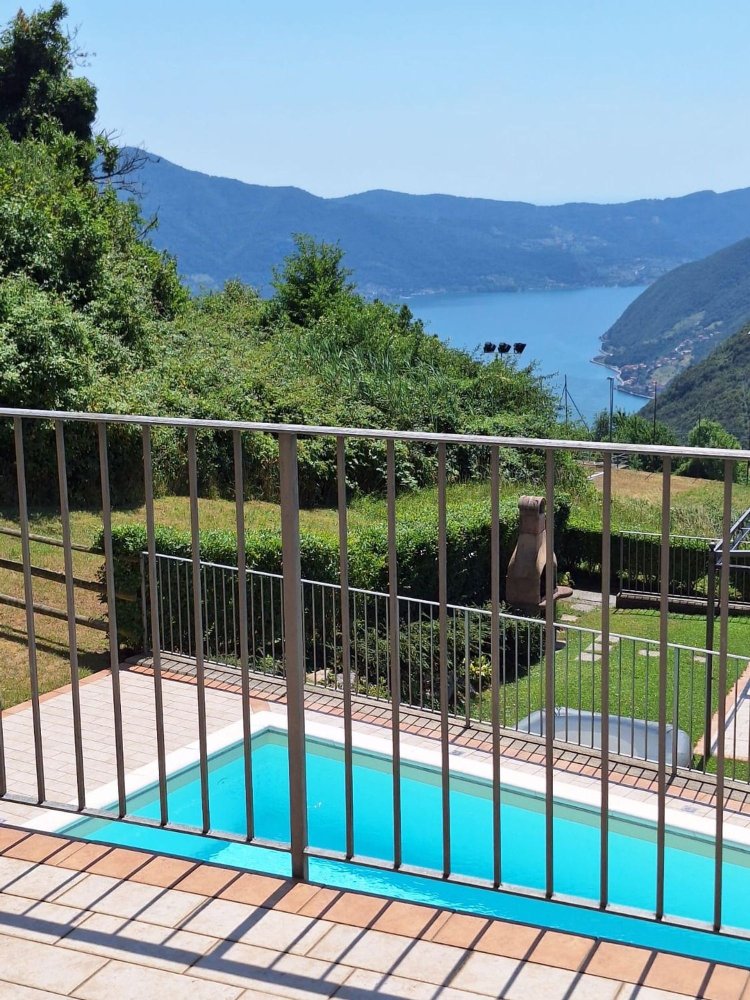 2 Schlafzimmer Wohnung in Parzanica, Italy, Nr. 380875