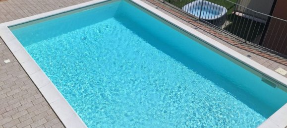 2 Schlafzimmer Wohnung in Parzanica, Italy, Nr. 380875 2