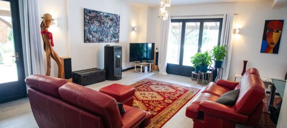 4 bedrooms House in Seilhac, France No. 281338 2