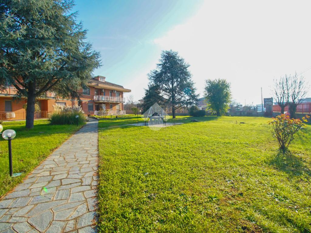 1 bedroom Apartment in Turin, Italy No. 212607