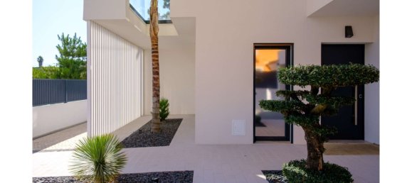 4 Schlafzimmer Haus in Almada, Portugal, Nr. 14166 17