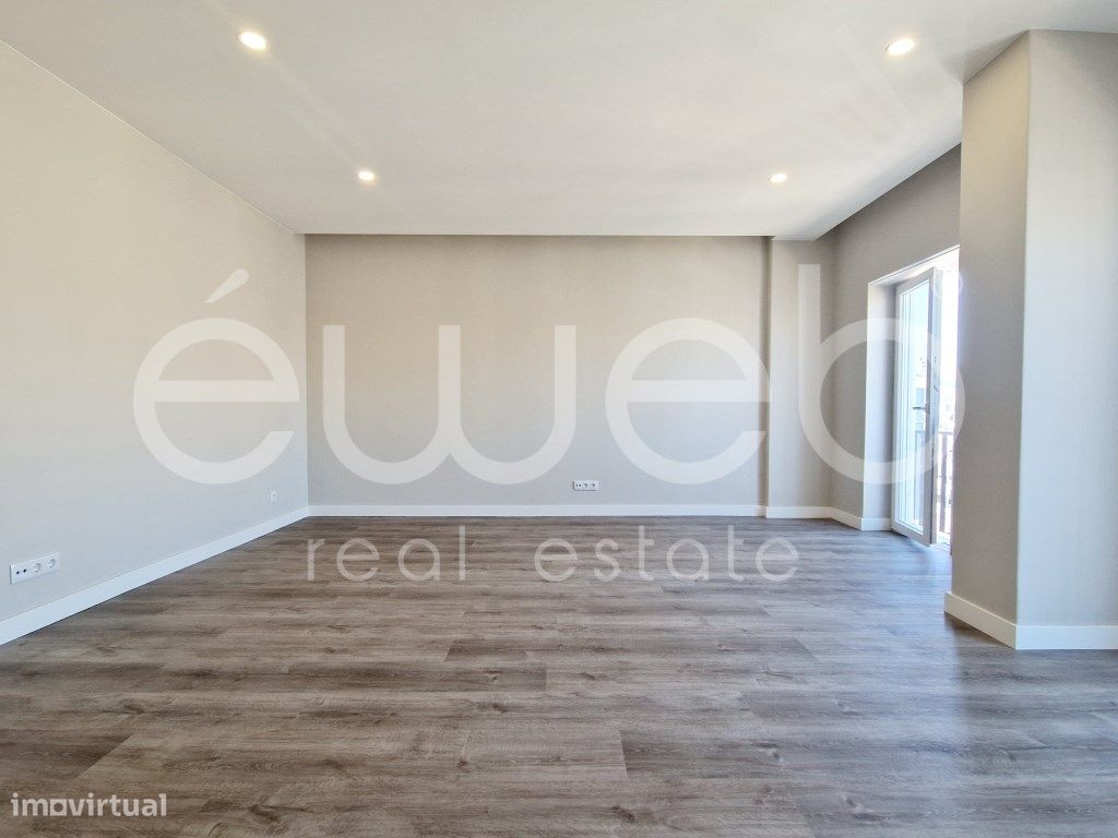 3 bedrooms Apartment in Setubal, Portugal No. 205438