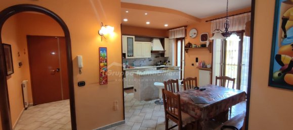 Apartamento de 4 dormitorios en San Sebastiano al Vesuvio, Italy No. 327736 25