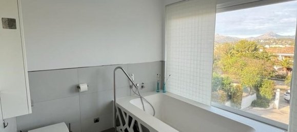 4 bedrooms Villa in Nova Santa Ponsa, Spain No. 14696 11