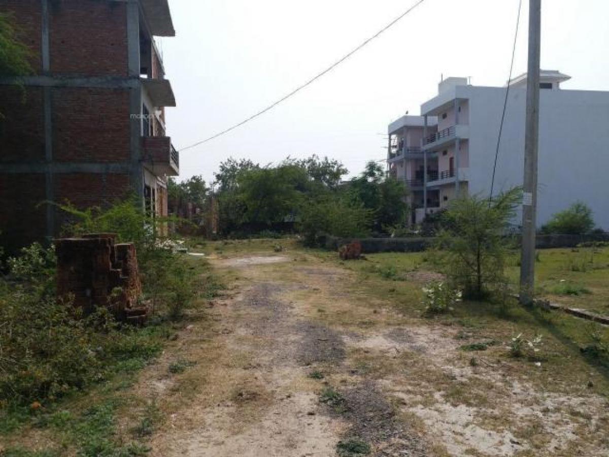  Land in Lucknow, India No. 29704