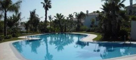 5 bedrooms Villa in Marbella, Spain No. 99925 6