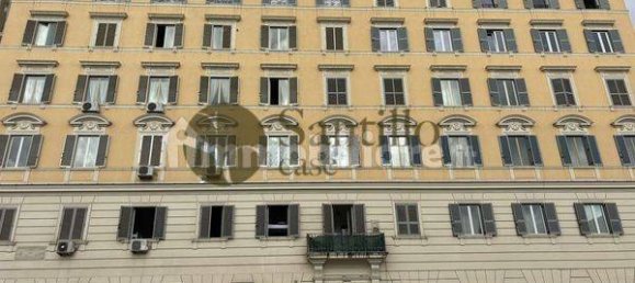 Apartamento de 4 dormitorios en Rome, Italy No. 375244 5