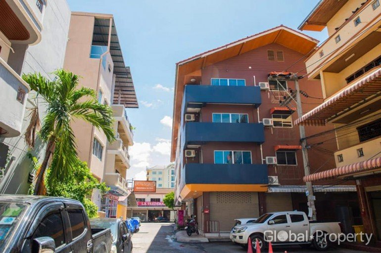 Propiedad comercial en Pattaya, Thailand 480 m² No. 61466