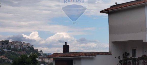 3 bedrooms House in Minturno, Italy No. 270482 7