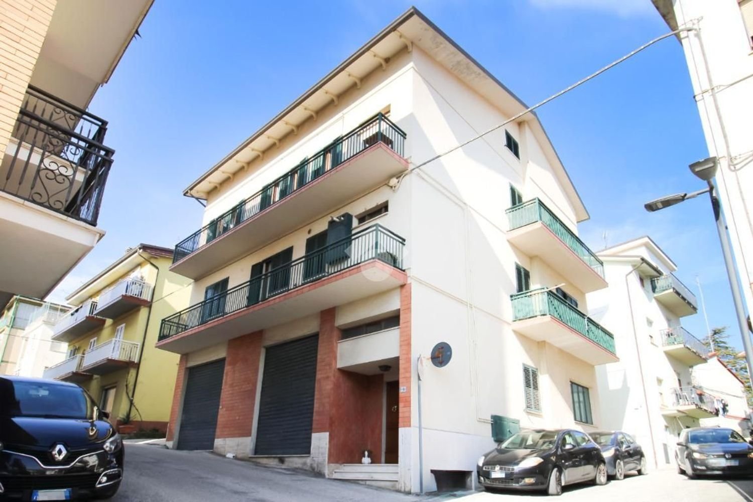 10غرفة منزل في Monte Urano, Italy رقم 144574