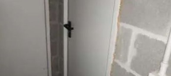 Studio in Pavia, Italy No. 83071 24