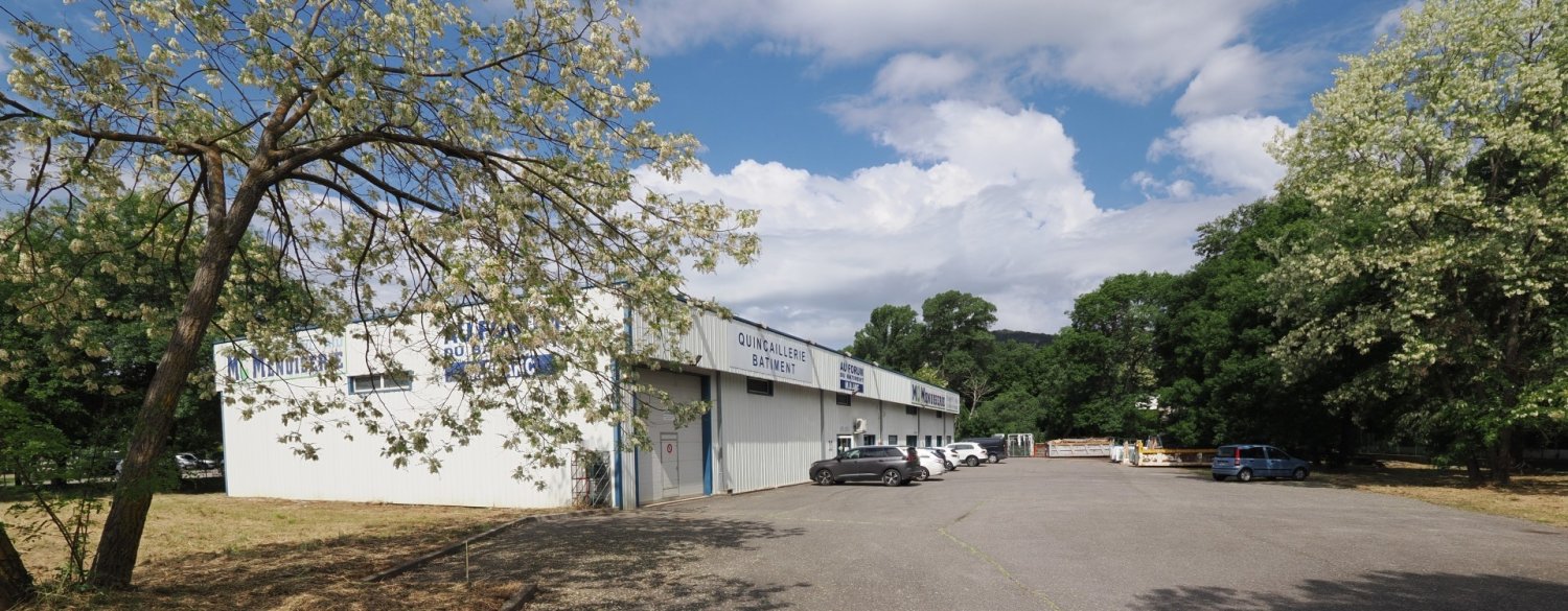 2 rooms Commercial property in Digne-les-Bains, France No. 293347