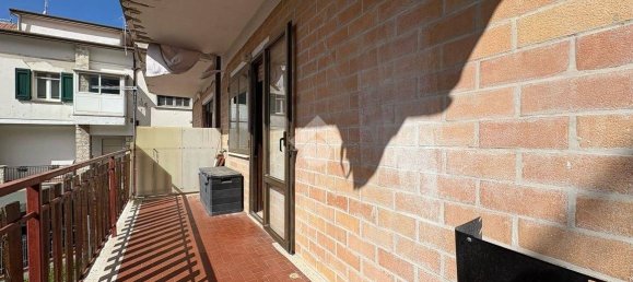 3 Schlafzimmer Wohnung in Gualdo Tadino, Italy, Nr. 76644 19