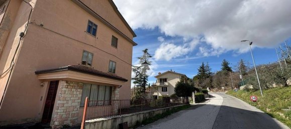 3 Schlafzimmer Wohnung in Gualdo Tadino, Italy, Nr. 76644 28