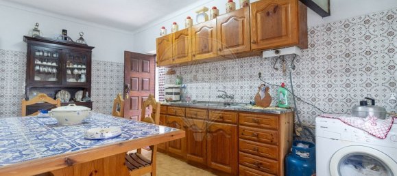 4 Schlafzimmer Haus in Miranda do Corvo, Portugal, Nr. 32983 10