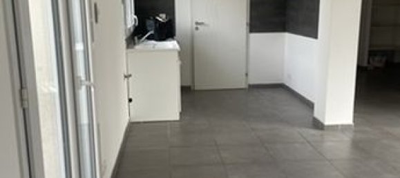 4 rooms House in Orleans, France No. 306630 5