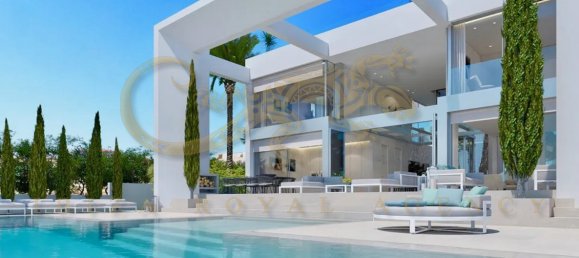 4 bedrooms Villa in Port Adriano, Spain No. 1068 2