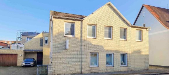 Edificio de 14 habitaciónes en Steinburg, Germany No. 63583 15