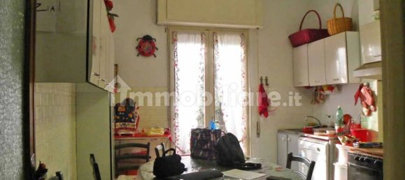 5 bedrooms Apartment in Lucca, Italy No. 330057 2