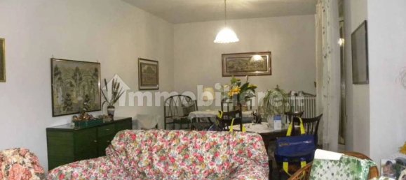 5 bedrooms Apartment in Lucca, Italy No. 330057 6