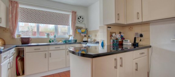 4 bedrooms House in Taunton, United Kingdom No. 13626 5