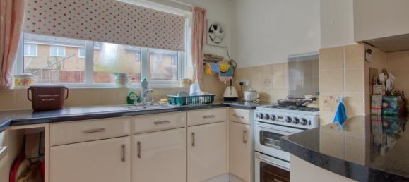 4 bedrooms House in Taunton, United Kingdom No. 13626 22