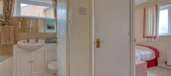 4 bedrooms House in Taunton, United Kingdom No. 13626 14