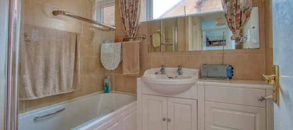 4 bedrooms House in Taunton, United Kingdom No. 13626 15