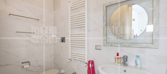 2 Schlafzimmer Wohnung in Rome, Italy, Nr. 358711 10