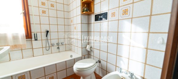 Studio in Lesa, Italy No. 372830 5