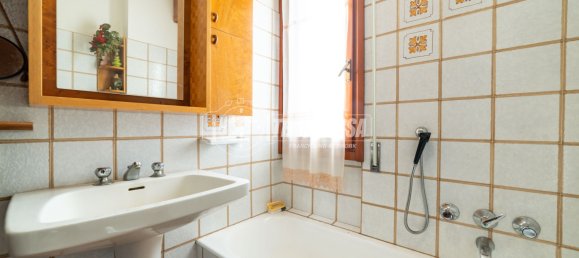 Studio in Lesa, Italy No. 372830 15