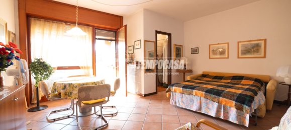 Studio in Lesa, Italy No. 372830 8