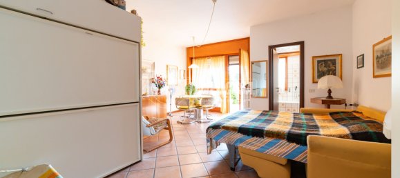 Studio in Lesa, Italy No. 372830 13