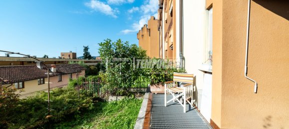 Studio in Lesa, Italy No. 372830 2