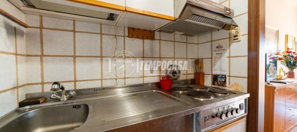 Studio in Lesa, Italy No. 372830 4