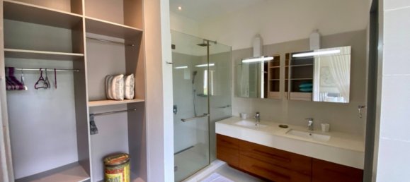 3 bedrooms Apartment in Grande Riviere Noire, Mauritius No. 175 5