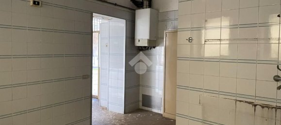 Casa de 20 divisões em Cardano al Campo, Italy N.º 110930 4