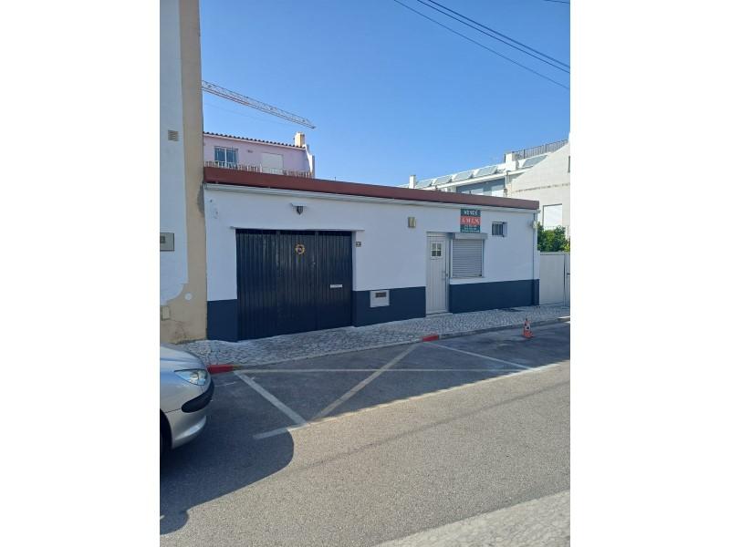 117m² Warehouse in Nazare, Portugal No. 282218