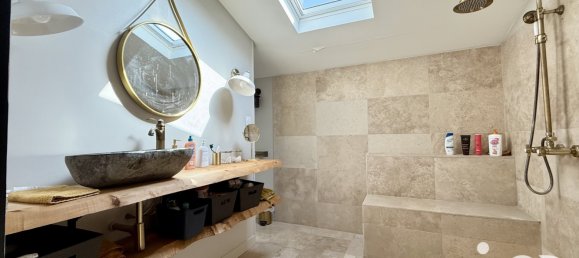 5 bedrooms House in Roncq, France No. 272683 8