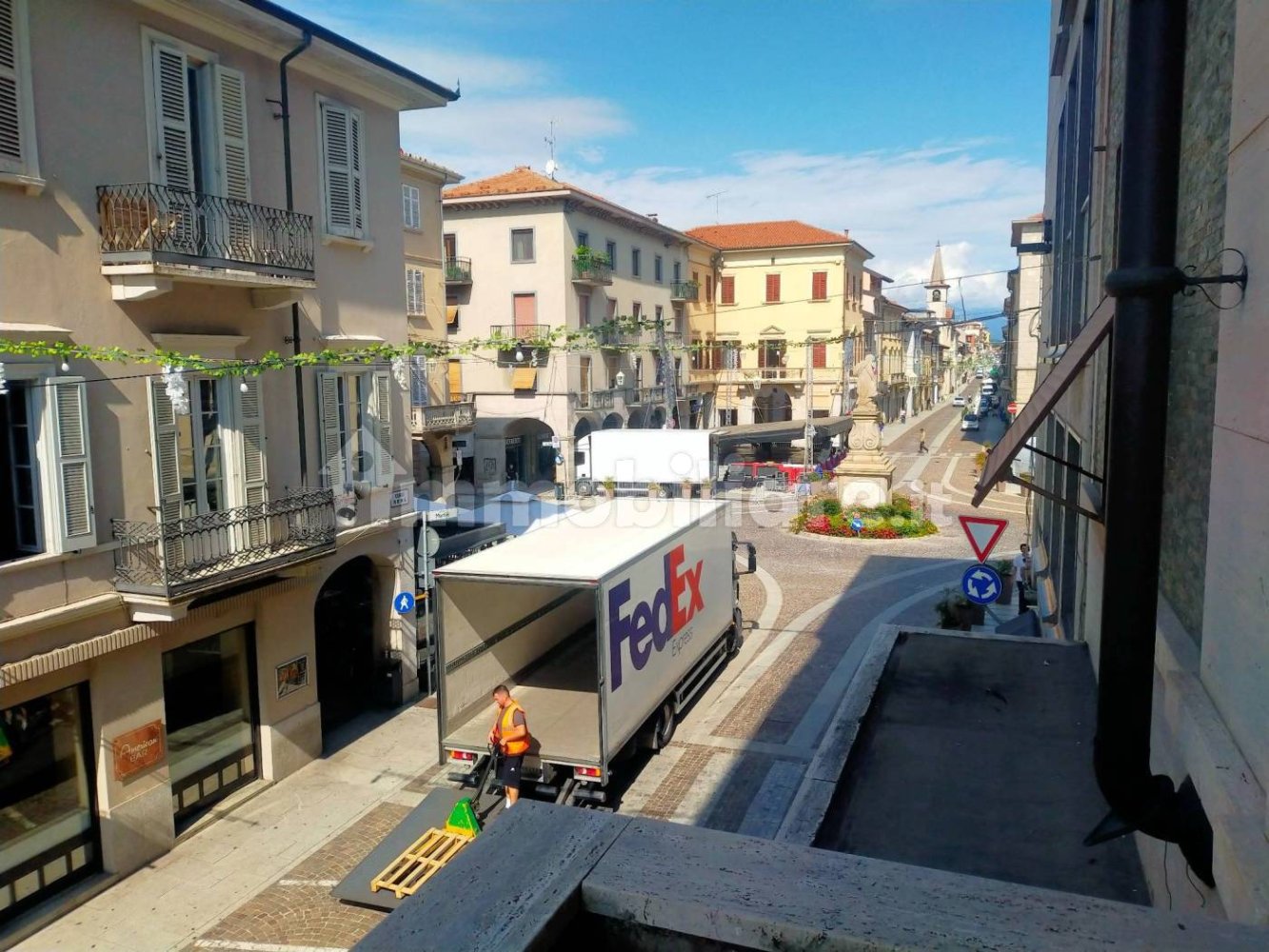 3 bedrooms Apartment in Borgomanero, Italy No. 375533