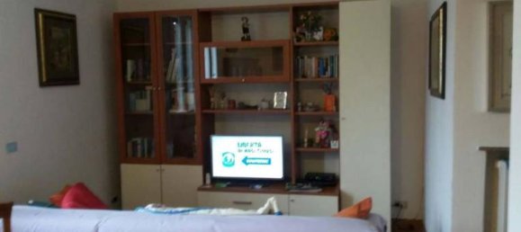 2 Schlafzimmer Haus in Viano, Italy, Nr. 254966 3