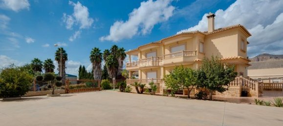 Дом с 7 спальнями в Аликанте, Испания № 50817 48